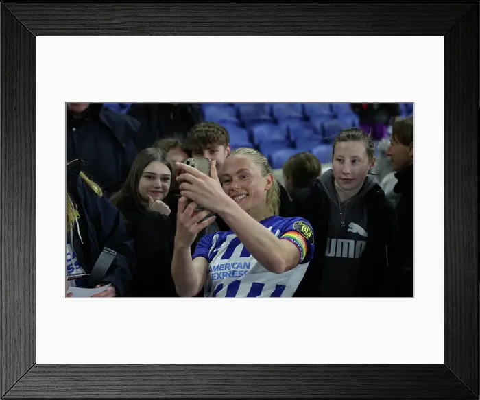 Framed Print : Brighton and Hove Albion Women v Everton Women Women's Super League 19APR24 Framed Print : Brighton and Hove Albion Women v Everton Women Women's Super League 19APR24