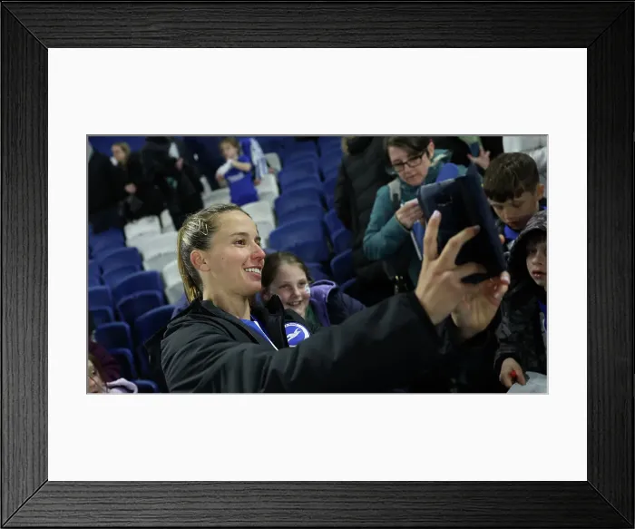 Framed Print : Brighton and Hove Albion Women v Everton Women Women's Super League 19APR24 Framed Print : Brighton and Hove Albion Women v Everton Women Women's Super League 19APR24