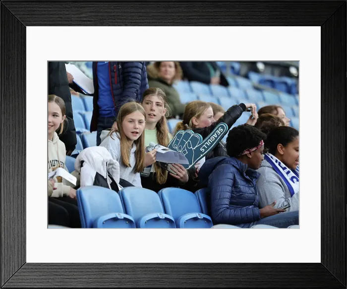 Framed Print : Brighton and Hove Albion Women v Everton Women Women's Super League 19APR24 Framed Print : Brighton and Hove Albion Women v Everton Women Women's Super League 19APR24
