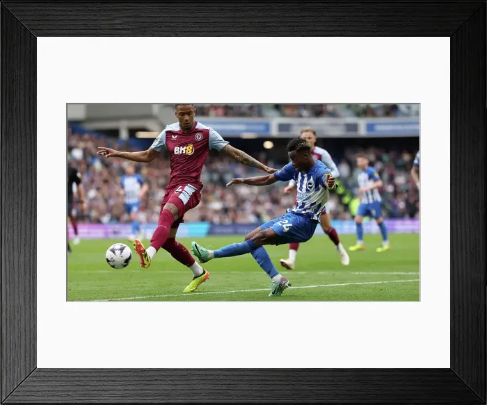Framed Print : 18 Simon Adingra Framed Print : 18 Simon Adingra