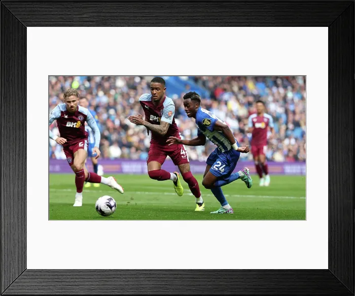 Framed Print : 26 Simon Adingra Framed Print : 26 Simon Adingra