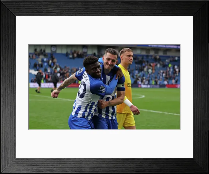 Framed Print : 39 Dunk and Baleba Framed Print : 39 Dunk and Baleba