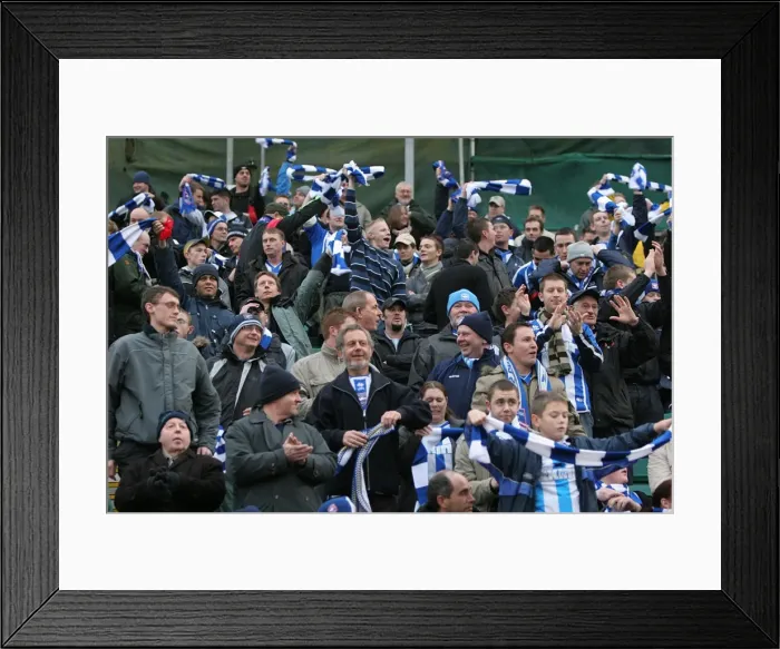 Framed Print : Millwall Scarf Day Crowd Shot South Stand Framed Print : Millwall Scarf Day Crowd Shot South Stand