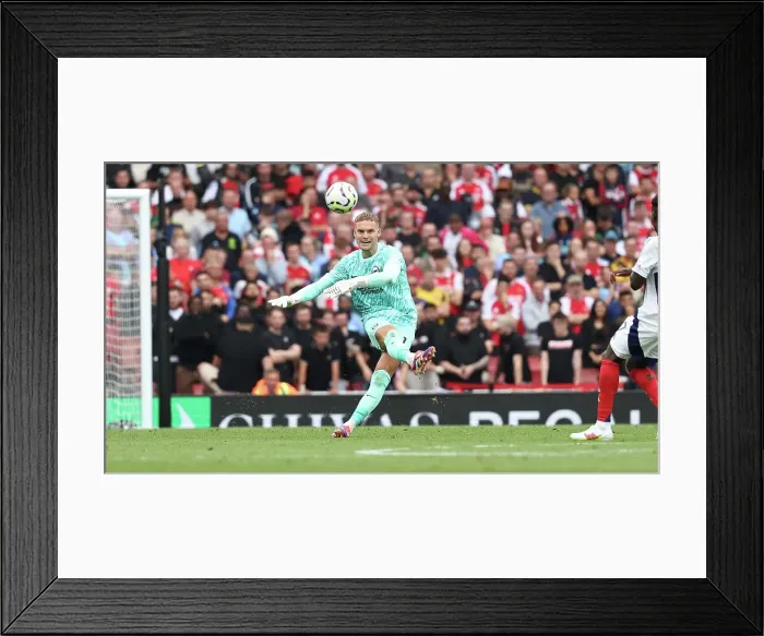Framed Print : Arsenal v Brighton and Hove Albion Premier League 31AUG24 Framed Print : Arsenal v Brighton and Hove Albion Premier League 31AUG24
