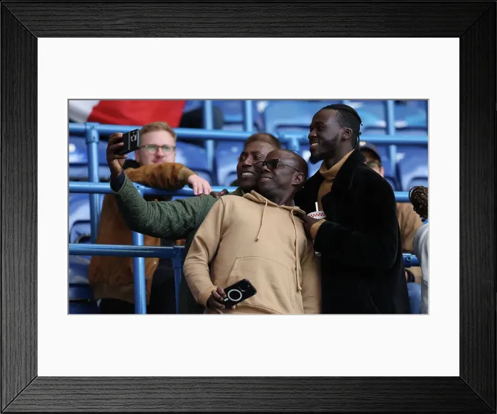 Framed Print : Chelsea v Brighton and Hove Albion Premier League 28SEP24 Framed Print : Chelsea v Brighton and Hove Albion Premier League 28SEP24