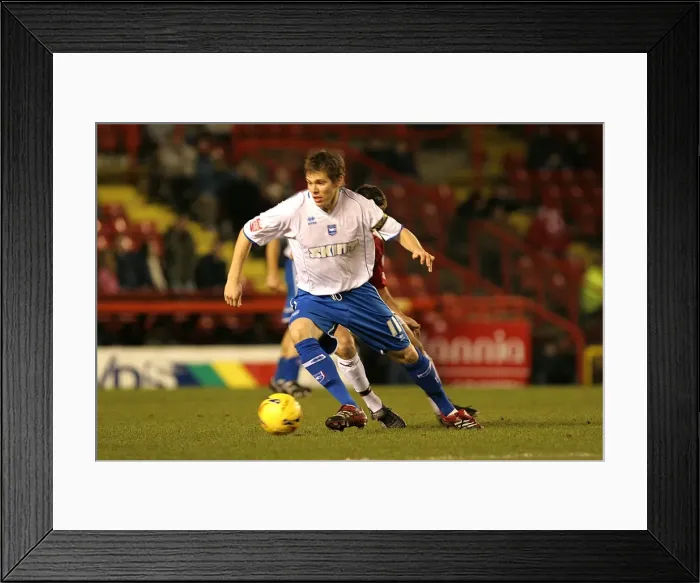Framed Print : Dean Hammond in action Framed Print : Dean Hammond in action