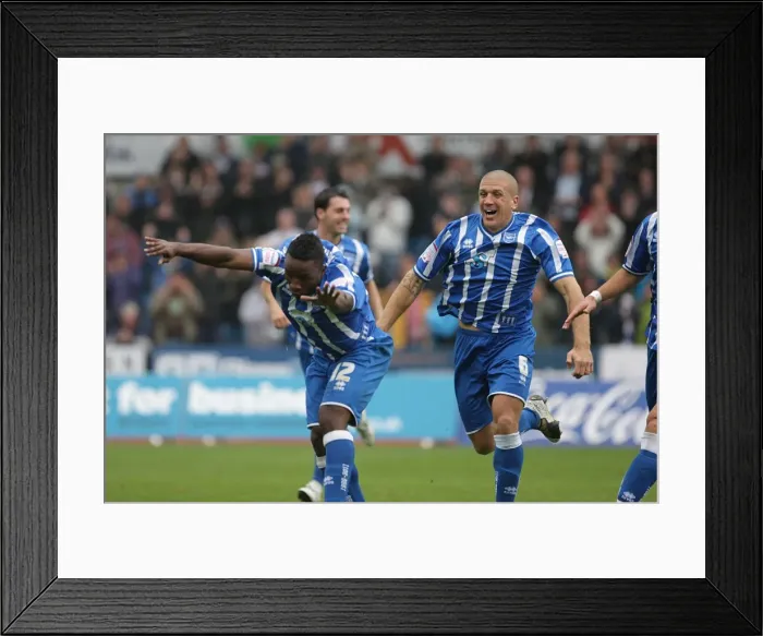 Framed Print : Brighton & Hove Albion vs MK Dons (2010-11): A Home Game Framed Print : Brighton & Hove Albion vs MK Dons (2010-11): A Home Game