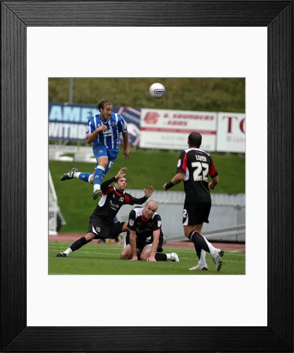 Framed Print : Brighton & Hove Albion vs MK Dons: A Home Battle (2010-11) Framed Print : Brighton & Hove Albion vs MK Dons: A Home Battle (2010-11)