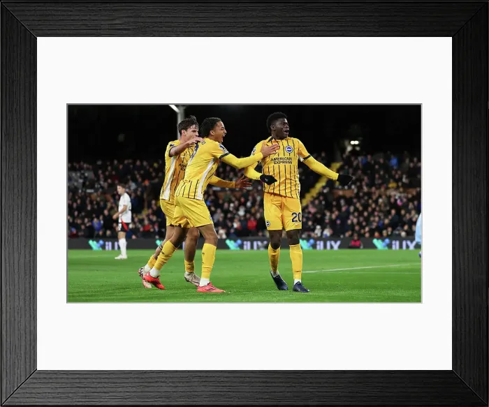 Framed Print : FUlham v Brighton and Hove Albion Premier League 05DEC24 Framed Print : FUlham v Brighton and Hove Albion Premier League 05DEC24