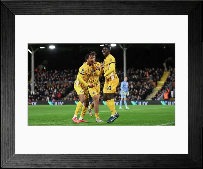 Framed Print : FUlham v Brighton and Hove Albion Premier League 05DEC24 Framed Print : FUlham v Brighton and Hove Albion Premier League 05DEC24