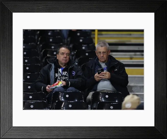 Framed Print : FUlham v Brighton and Hove Albion Premier League 05DEC24 Framed Print : FUlham v Brighton and Hove Albion Premier League 05DEC24