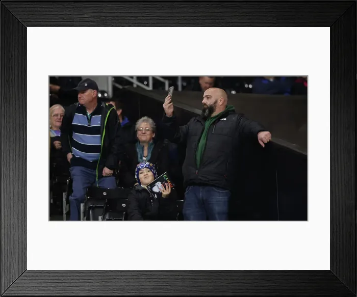 Framed Print : FUlham v Brighton and Hove Albion Premier League 05DEC24 Framed Print : FUlham v Brighton and Hove Albion Premier League 05DEC24