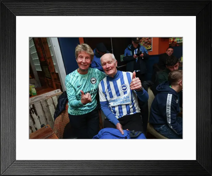 Framed Print : Leicester City v Brighton and Hove Albion Premier League 08DEC24 Framed Print : Leicester City v Brighton and Hove Albion Premier League 08DEC24