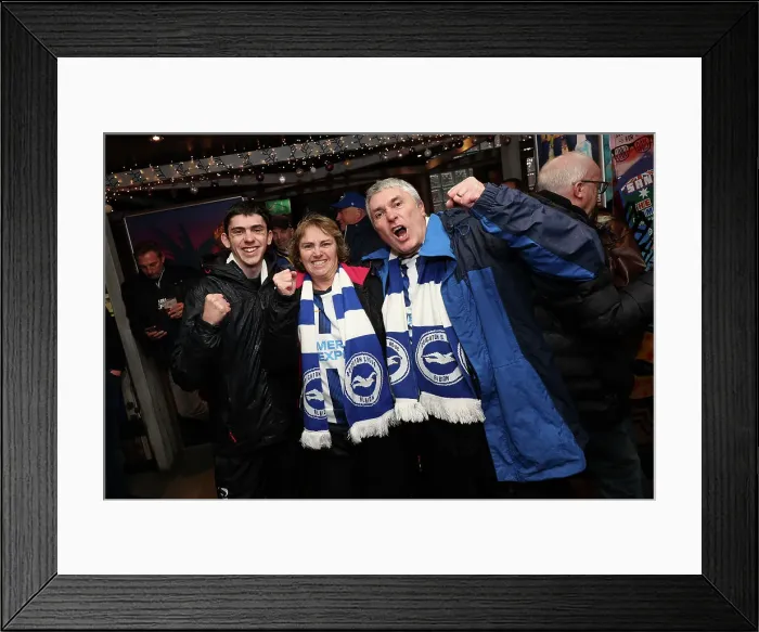 Framed Print : Leicester City v Brighton and Hove Albion Premier League 08DEC24 Framed Print : Leicester City v Brighton and Hove Albion Premier League 08DEC24
