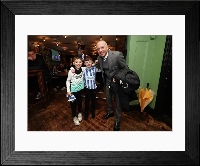 Framed Print : Leicester City v Brighton and Hove Albion Premier League 08DEC24 Framed Print : Leicester City v Brighton and Hove Albion Premier League 08DEC24