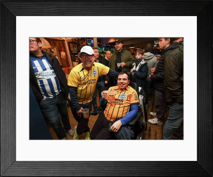 Framed Print : Leicester City v Brighton and Hove Albion Premier League 08DEC24 Framed Print : Leicester City v Brighton and Hove Albion Premier League 08DEC24