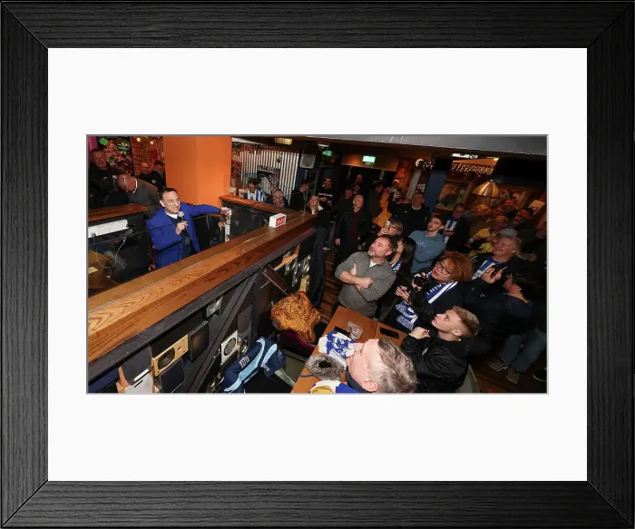 Framed Print : Leicester City v Brighton and Hove Albion Premier League 08DEC24 Framed Print : Leicester City v Brighton and Hove Albion Premier League 08DEC24