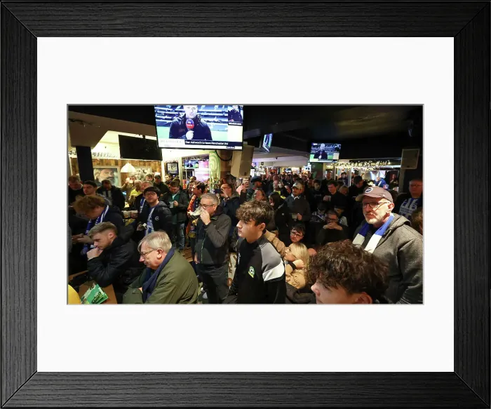 Framed Print : Leicester City v Brighton and Hove Albion Premier League 08DEC24 Framed Print : Leicester City v Brighton and Hove Albion Premier League 08DEC24