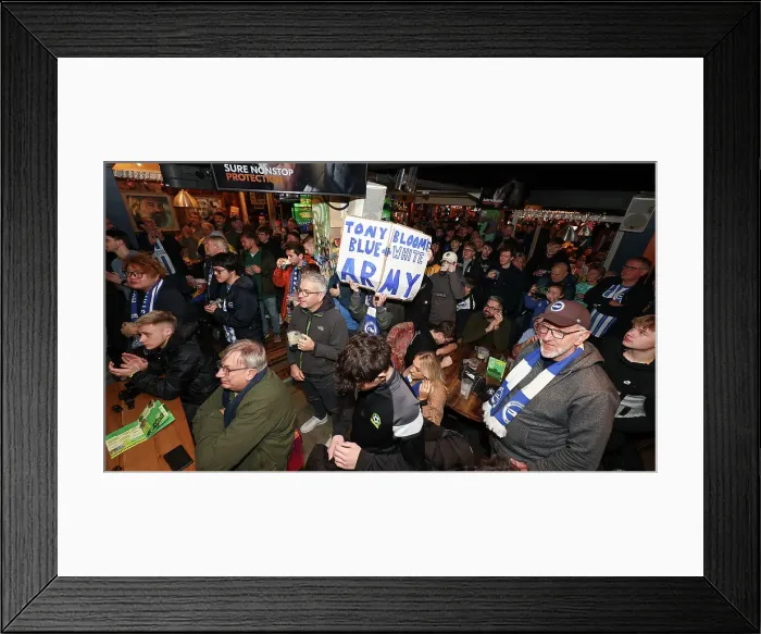 Framed Print : Leicester City v Brighton and Hove Albion Premier League 08DEC24 Framed Print : Leicester City v Brighton and Hove Albion Premier League 08DEC24