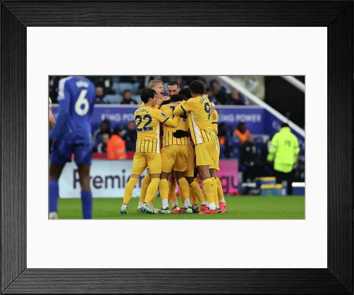 Framed Print : Leicester City v Brighton and Hove Albion Premier League 08DEC24 Framed Print : Leicester City v Brighton and Hove Albion Premier League 08DEC24