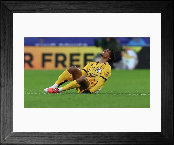 Framed Print : Leicester City v Brighton and Hove Albion Premier League 08DEC24 Framed Print : Leicester City v Brighton and Hove Albion Premier League 08DEC24