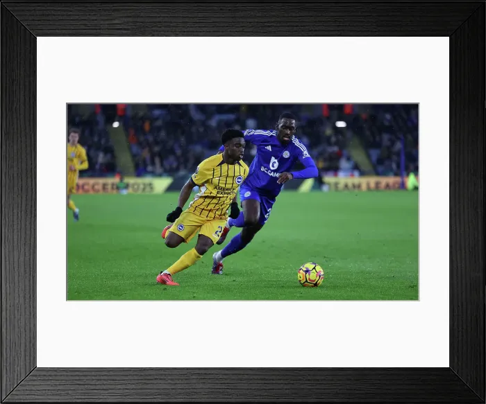 Framed Print : Leicester City v Brighton and Hove Albion Premier League 08DEC24 Framed Print : Leicester City v Brighton and Hove Albion Premier League 08DEC24
