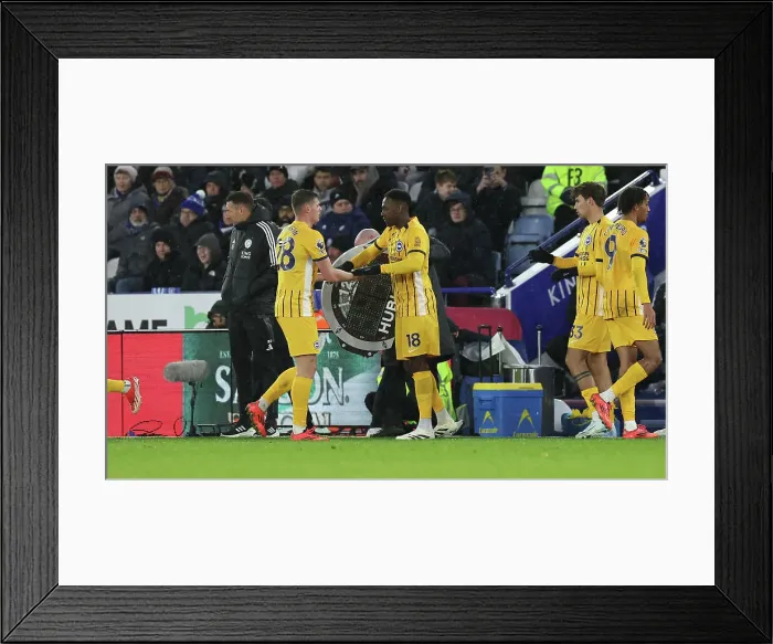 Framed Print : Leicester City v Brighton and Hove Albion Premier League 08DEC24 Framed Print : Leicester City v Brighton and Hove Albion Premier League 08DEC24