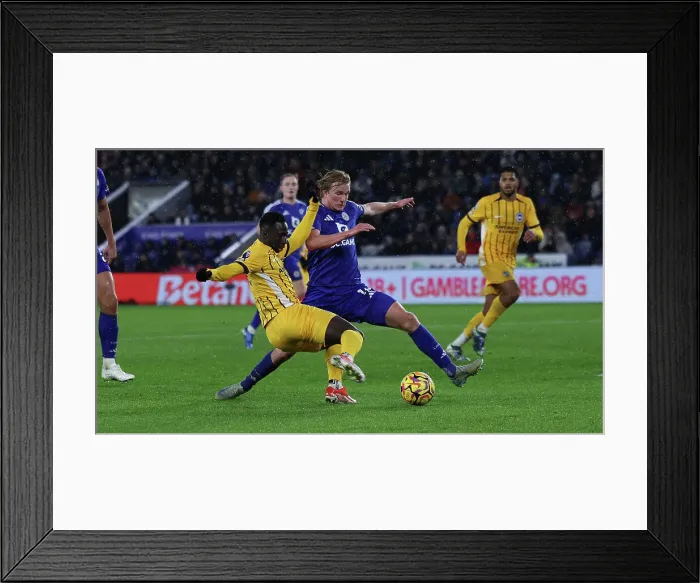 Framed Print : Leicester City v Brighton and Hove Albion Premier League 08DEC24 Framed Print : Leicester City v Brighton and Hove Albion Premier League 08DEC24