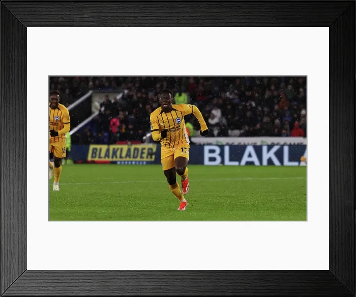 Framed Print : Leicester City v Brighton and Hove Albion Premier League 08DEC24 Framed Print : Leicester City v Brighton and Hove Albion Premier League 08DEC24