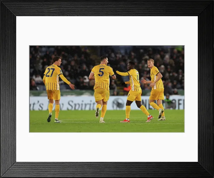 Framed Print : Leicester City v Brighton and Hove Albion Premier League 08DEC24 Framed Print : Leicester City v Brighton and Hove Albion Premier League 08DEC24