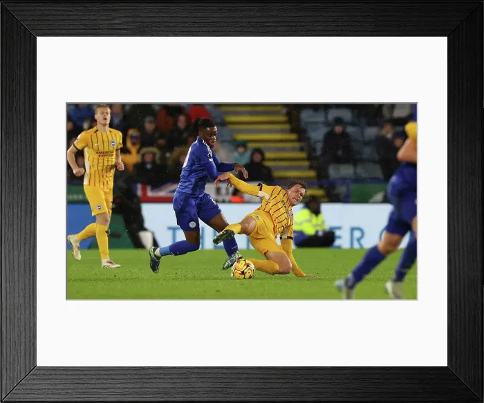Framed Print : Leicester City v Brighton and Hove Albion Premier League 08DEC24 Framed Print : Leicester City v Brighton and Hove Albion Premier League 08DEC24