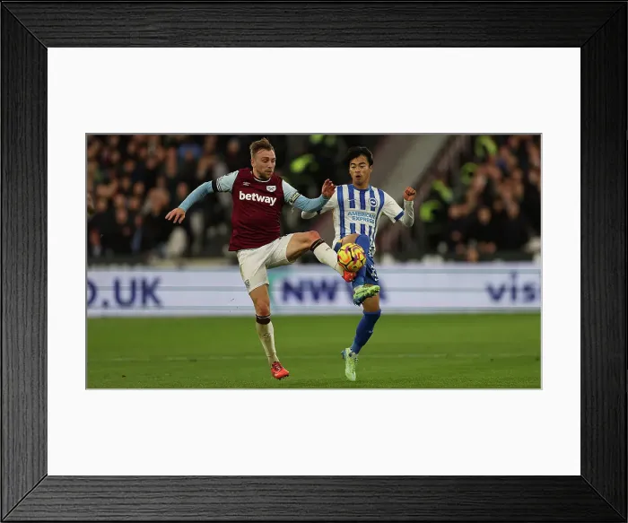 Framed Print : West Ham United v Brighton and Hove Albion Premier League 21DEC24 Framed Print : West Ham United v Brighton and Hove Albion Premier League 21DEC24