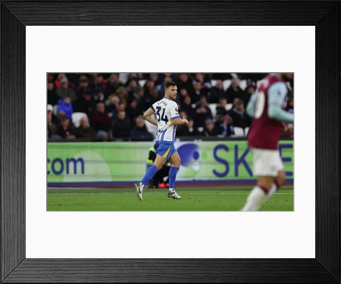 Framed Print : West Ham United v Brighton and Hove Albion Premier League 21DEC24 Framed Print : West Ham United v Brighton and Hove Albion Premier League 21DEC24
