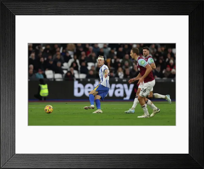 Framed Print : West Ham United v Brighton and Hove Albion Premier League 21DEC24 Framed Print : West Ham United v Brighton and Hove Albion Premier League 21DEC24