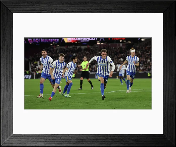 Framed Print : West Ham United v Brighton and Hove Albion Premier League 21DEC24 Framed Print : West Ham United v Brighton and Hove Albion Premier League 21DEC24