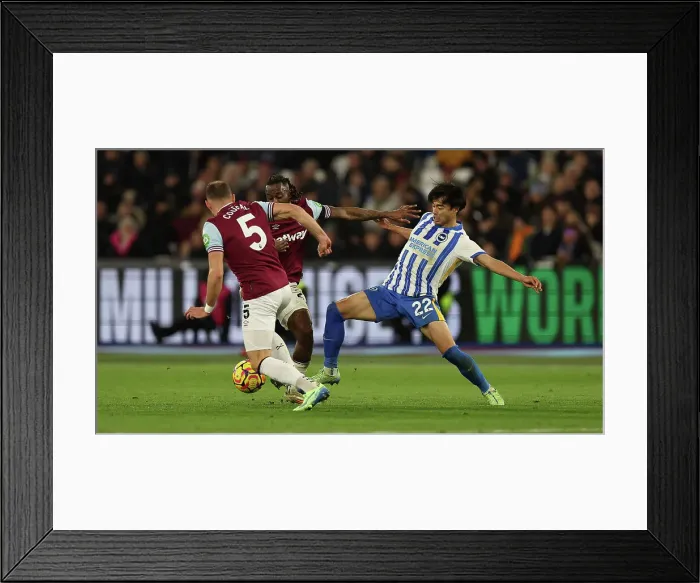 Framed Print : West Ham United v Brighton and Hove Albion Premier League 21DEC24 Framed Print : West Ham United v Brighton and Hove Albion Premier League 21DEC24