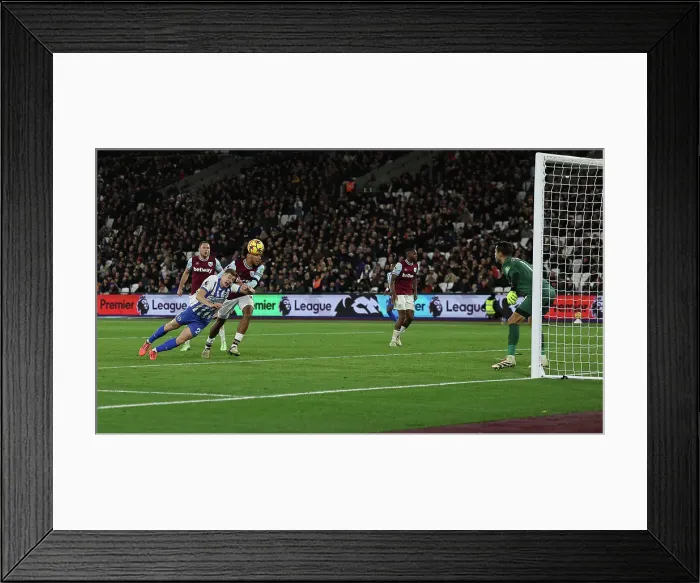 Framed Print : West Ham United v Brighton and Hove Albion Premier League 21DEC24 Framed Print : West Ham United v Brighton and Hove Albion Premier League 21DEC24