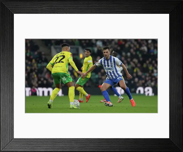 Framed Print : Norwich City v Brighton and Hove Albion Emirates FA Cup 11JAN25 Framed Print : Norwich City v Brighton and Hove Albion Emirates FA Cup 11JAN25