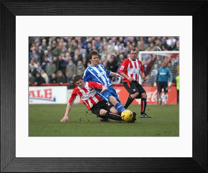 Framed Print : Brighton's Hammond in Action: A Battle at Brentford Framed Print : Brighton's Hammond in Action: A Battle at Brentford