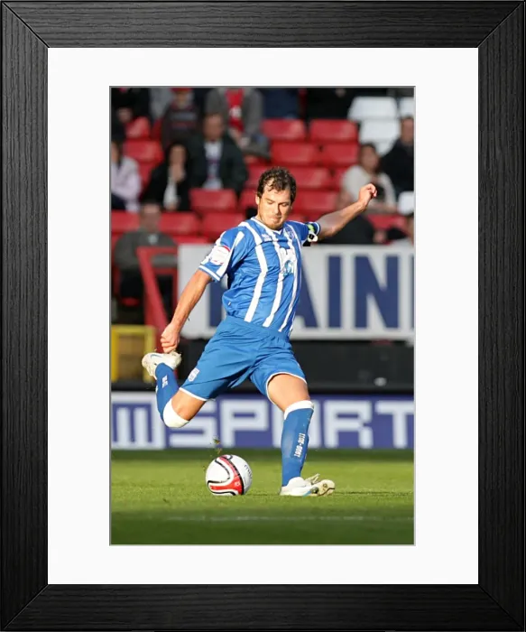 Framed Print : Gordon Greer: The Unyielding Seagull of Brighton and Hove Albion FC Framed Print : Gordon Greer: The Unyielding Seagull of Brighton and Hove Albion FC