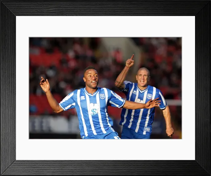 Framed Print : Kazenga LuaLua Framed Print : Kazenga LuaLua