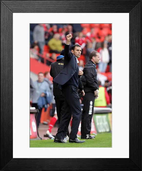 Framed Print : Brighton & Hove Albion Away at Charlton Athletic: 2010-11 Season