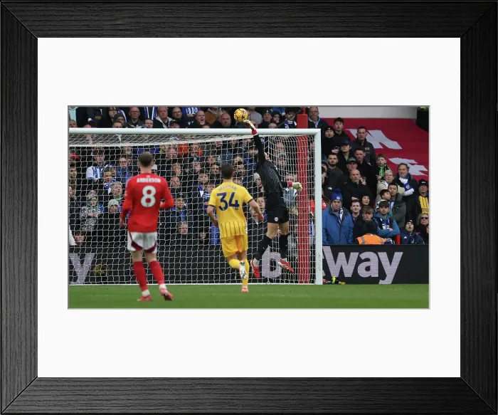 Framed Print : Nottingham Forest v Brighton and Hove Albion Premier League 01FEB25 Framed Print : Nottingham Forest v Brighton and Hove Albion Premier League 01FEB25