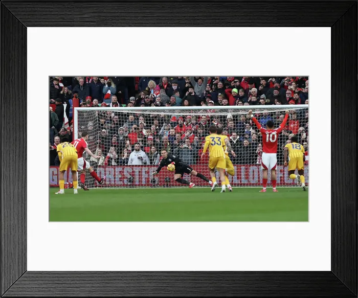 Framed Print : Nottingham Forest v Brighton and Hove Albion Premier League 01FEB25 Framed Print : Nottingham Forest v Brighton and Hove Albion Premier League 01FEB25