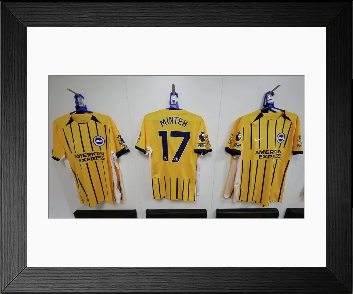 Framed Print : Southampton and Brighton and Hove Albion Premier League 22FEB25 Framed Print : Southampton and Brighton and Hove Albion Premier League 22FEB25
