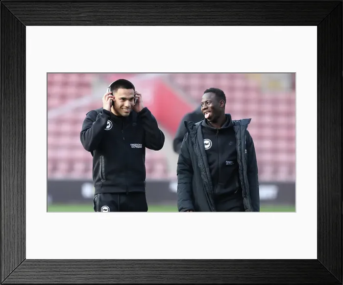 Framed Print : Southampton and Brighton and Hove Albion Premier League 22FEB25 Framed Print : Southampton and Brighton and Hove Albion Premier League 22FEB25