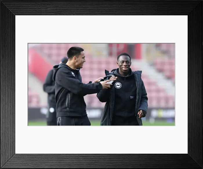 Framed Print : Southampton and Brighton and Hove Albion Premier League 22FEB25 Framed Print : Southampton and Brighton and Hove Albion Premier League 22FEB25