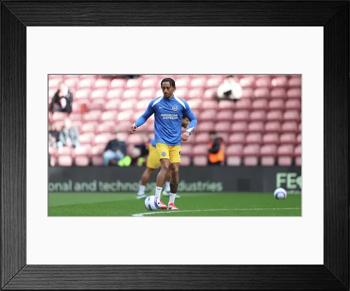Framed Print : Southampton and Brighton and Hove Albion Premier League 22FEB25 Framed Print : Southampton and Brighton and Hove Albion Premier League 22FEB25