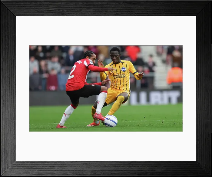 Framed Print : Southampton and Brighton and Hove Albion Premier League 22FEB25 Framed Print : Southampton and Brighton and Hove Albion Premier League 22FEB25
