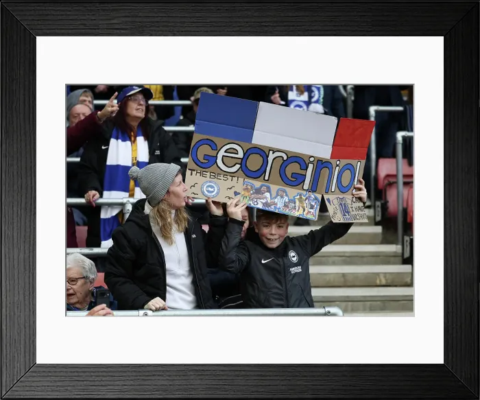 Framed Print : Southampton and Brighton and Hove Albion Premier League 22FEB25 Framed Print : Southampton and Brighton and Hove Albion Premier League 22FEB25